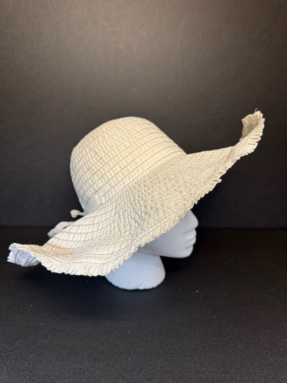 BCBGMAXAZRIA Ivory Wide Brim Floppy Sun Hat Gold Stitch Ribbon One Size